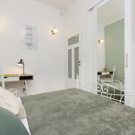 Stylowy Dla 5 Osob Bartoszewicza By Renters Varšava