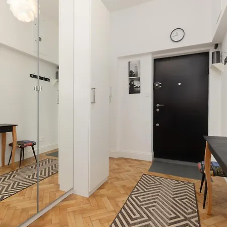 Apartament Stylowy Dla 5 Osób Bartoszewicza By Renters Warszawa