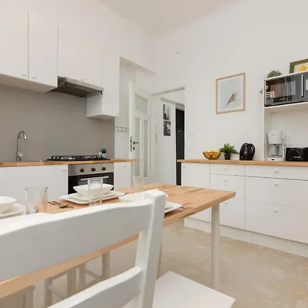 Lägenhet Stylowy Dla 5 Osob Bartoszewicza By Renters Warszawa